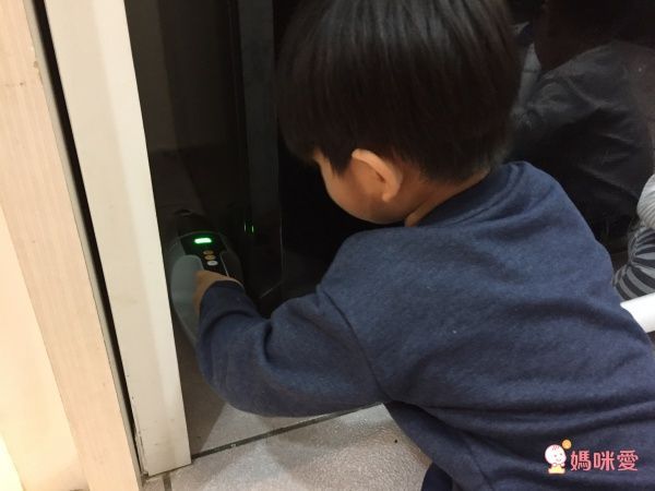 【日本 IRIS OHYAMA 氣旋直立式無線吸塵器IC-SLDC1】