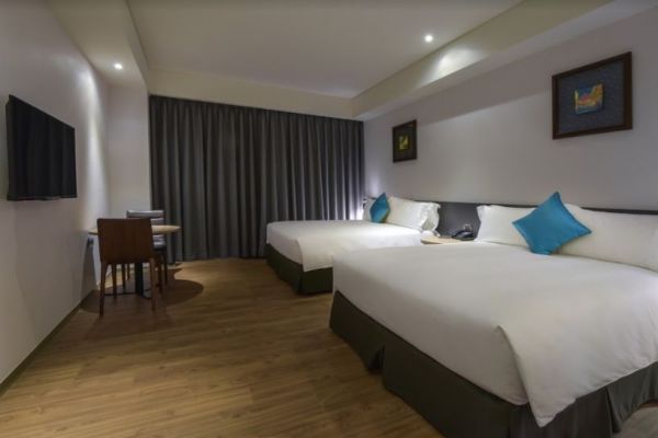 JustSleep 捷絲旅★高雄 站前館☛ 捷絲旅家庭房假日不加價!