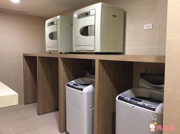 JustSleep 捷絲旅★高雄 站前館☛ 捷絲旅家庭房假日不加價!