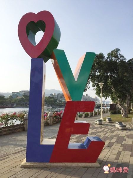 JustSleep 捷絲旅★高雄 站前館☛ 捷絲旅家庭房假日不加價！