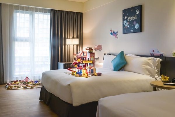 JustSleep 捷絲旅★高雄 站前館☛ 捷絲旅家庭房假日不加價!