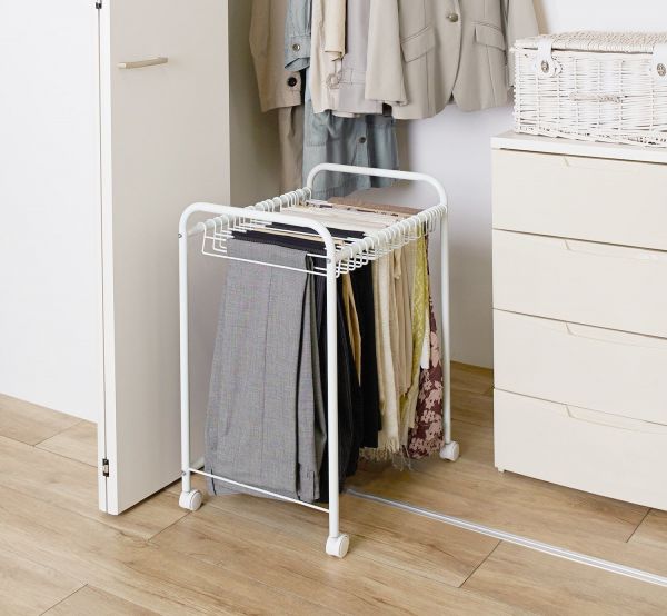 【日本平安伸銅】萬用伸縮桿/曬衣架 X AZUMAYA 折疊多用樓梯椅