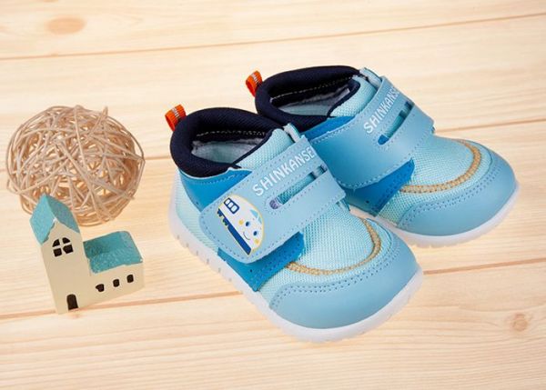 布布童鞋 運動鞋 / 休閒鞋 / 慢跑鞋