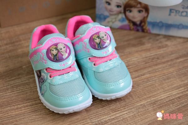 布布童鞋 電燈運動鞋