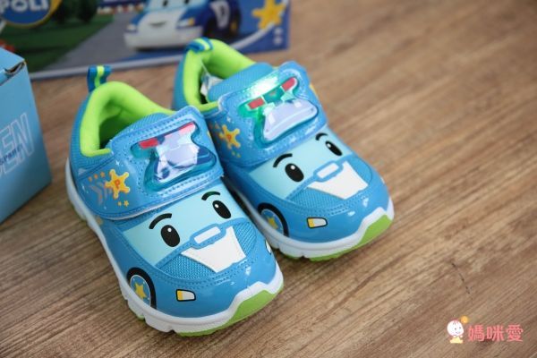 布布童鞋 電燈運動鞋