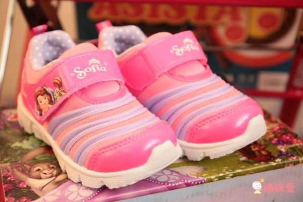 布布童鞋 運動鞋 / 休閒鞋