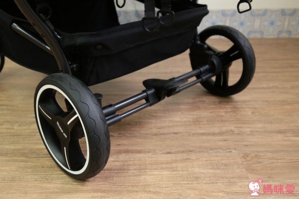  Baby Monsters 雙人推車