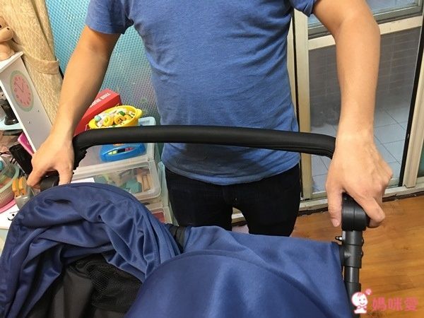  Baby Monsters 雙人推車