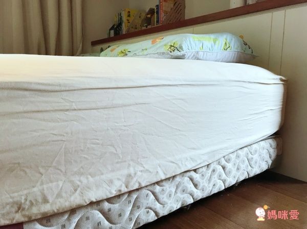 【PureOne】天絲兩用被寢具 / Kitty、蛋黃哥小夜燈