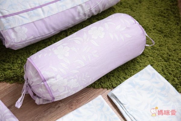 【PureOne】天絲兩用被寢具 / Kitty、蛋黃哥小夜燈