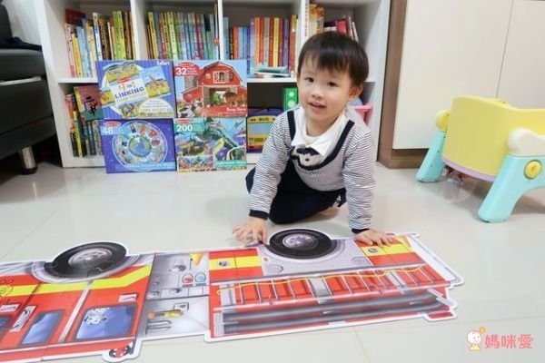 美國瑪莉莎 Melissa & Doug - MD 地板拼圖-巨型消防車-24 片