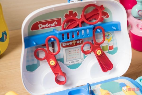 雄城 - 職人手提箱-天才醫生-白