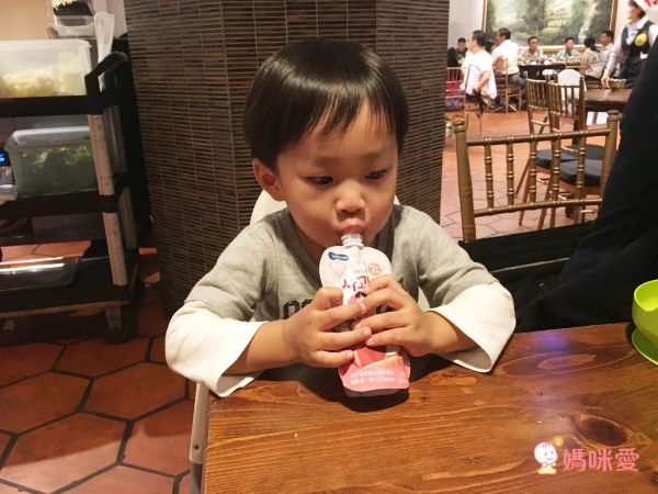 BEBECOOK 寶膳 - 嬰幼兒果汁系列-中寶寶組-三入組-蘋果紅蘿蔔汁*1+綜合蔬果汁*1+綜合果汁*1