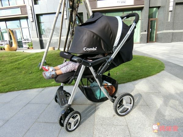 日本 Combi Mega Ride DX 嬰幼兒手推車