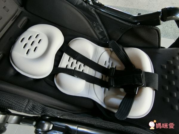 日本 Combi Mega Ride DX 嬰幼兒手推車