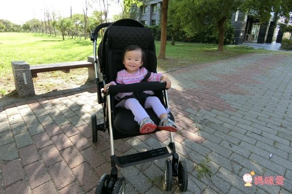 日本 Combi Mega Ride DX 嬰幼兒手推車