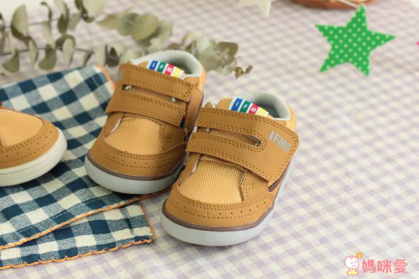 日本 Moonstar X IFME機能童鞋❤陪寶寶走穩每一步