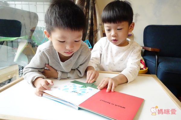 【Pop-Up立體童話】看故事學英文單字、顏色、數字、相反詞