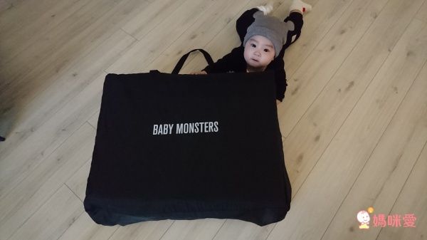 BABY MONSTERS Playpen 雙層遊戲床