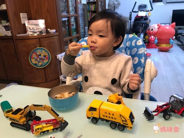 銅板價【擬真合金車】車車控寶千萬別錯過!