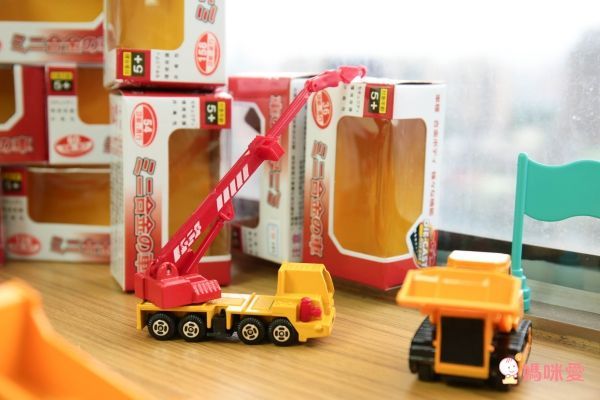 銅板價【擬真合金車】車車控寶千萬別錯過!