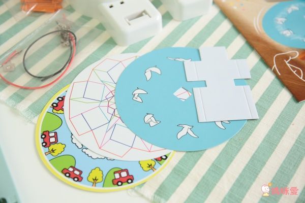 親子天下 - 【小孩的科學套組】神奇空氣實驗組+視覺魔法動畫機-加贈小火龍動畫機轉盤紙板