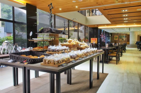 【日月潭馥麗溫泉大飯店】☆母親節限定45折優惠!