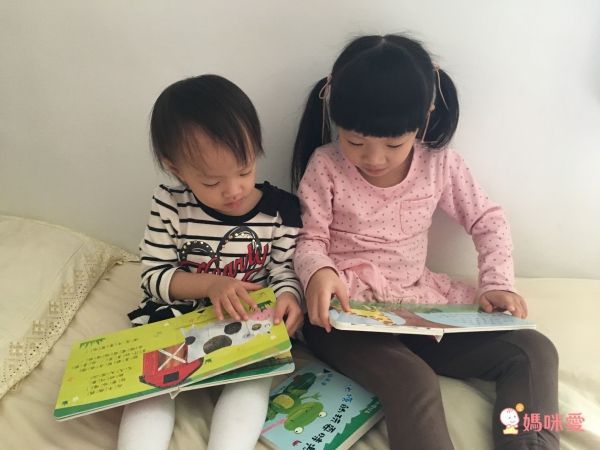 \69折起/ 1-3Y最推薦《神奇字典書》簍空特殊設計超吸睛