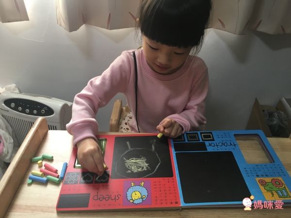 【字典書+粉筆書組合】-神奇數字123+神奇字母ABC+在黑板上畫農場吧+在黑板上畫恐龍吧