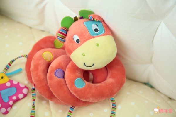 媽咪愛獨家滿額贈！♚ Winfun 嬰幼兒安撫玩具