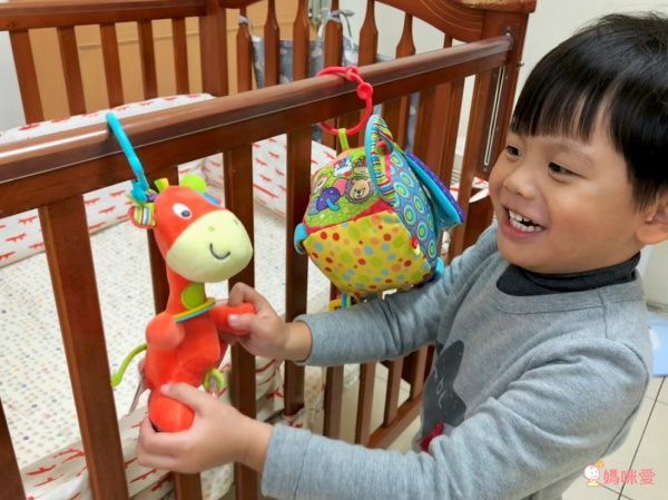 媽咪愛獨家滿額贈！♚ Winfun 嬰幼兒安撫玩具