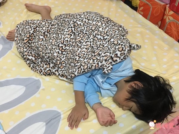 babymio動物造型星星毯