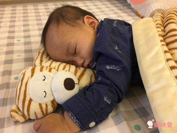 babymio動物造型睡枕