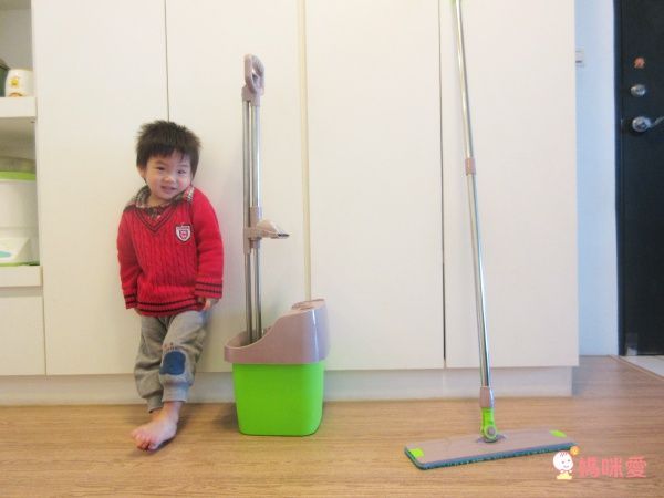 【維生樹嚴選】氣壓式三重洗刮免手洗平板拖把組