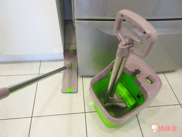 【維生樹嚴選】氣壓式三重洗刮免手洗平板拖把組