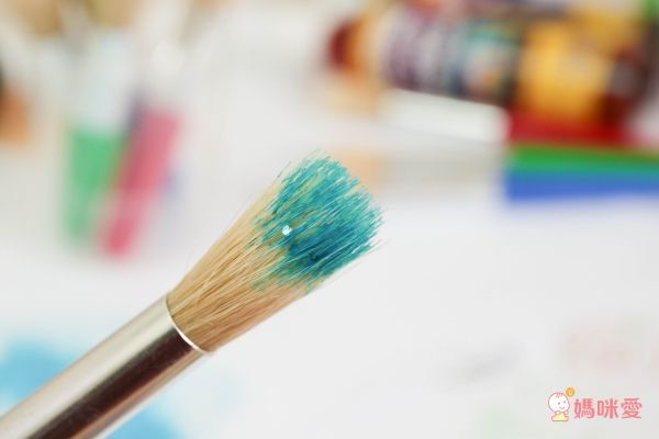 美國Colorations小童、中童易握筆刷