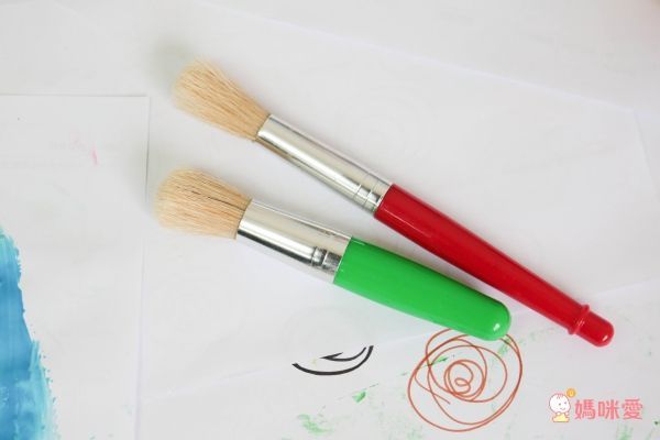 美國Colorations小童、中童易握筆刷