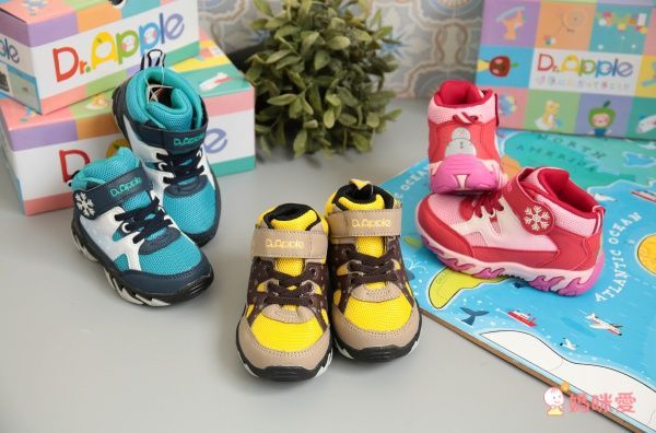 Dr.Apple 機能童鞋 ▶ 高穩定性＆包覆性，防臭設計，專為孩子軟足訂製！