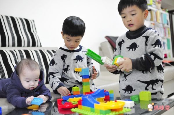 美國 MegaFun - 【售完不補】滾球軌道積木-125件組