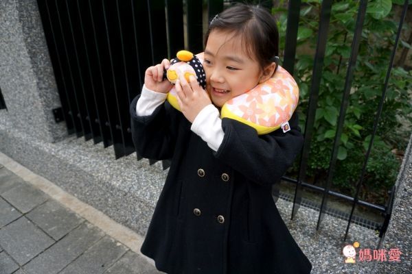 英國 bang on the door 護頸枕