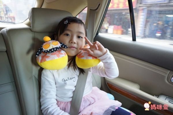 英國 bang on the door 護頸枕