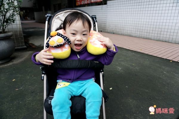 英國 bang on the door 護頸枕