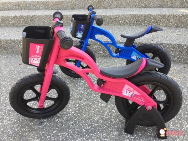 POLI 波力救援小英雄 - POLI波力救援小英雄聯名滑步車 - AIR 充氣胎 +專屬車籃+置車架-赫利綠