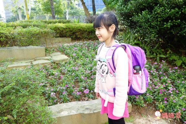 MoonRock 夢樂 MR 3 護脊書包