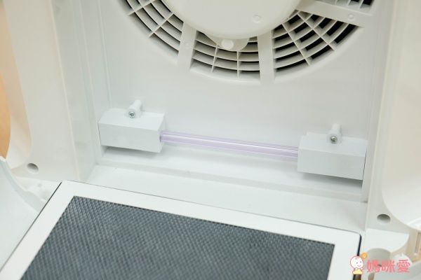 荷蘭 BRISE C200 人工智慧醫療級空氣清淨機