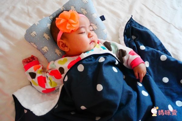 Little seeds塑型嬰兒枕