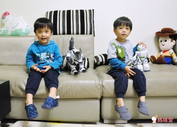 LE NENG TOYS - 多功能機械戰龍-對戰2入組