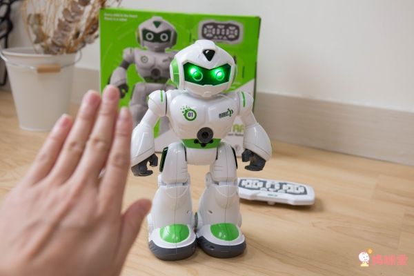 首團開賣！超帥氣機械戰鬥恐龍╱智多星遙控機器人♬