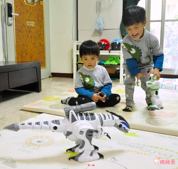 LE NENG TOYS - 多功能機械戰龍-對戰2入組