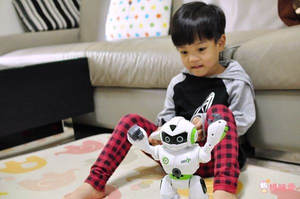 首團開賣！超帥氣機械戰鬥恐龍╱智多星遙控機器人♬